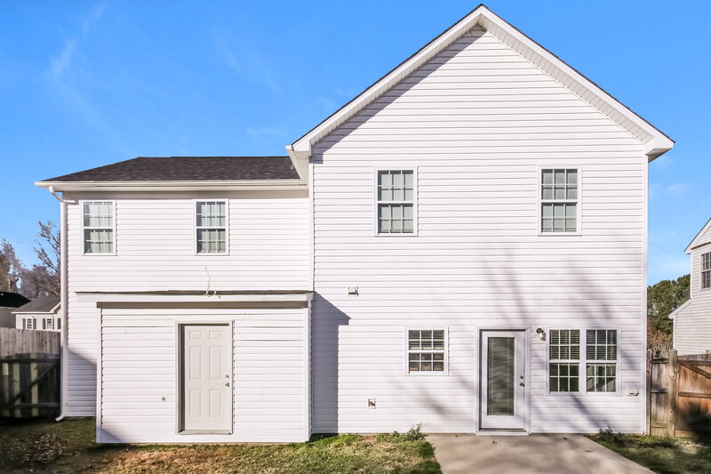 2,095/Mo, 6920 Spanglers Spring Way Raleigh, NC 27610 Rear View