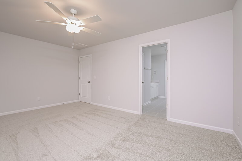 2,255/Mo, 409 Hallingsfield Way Zebulon, NC 27597 Main Bedroom View 2