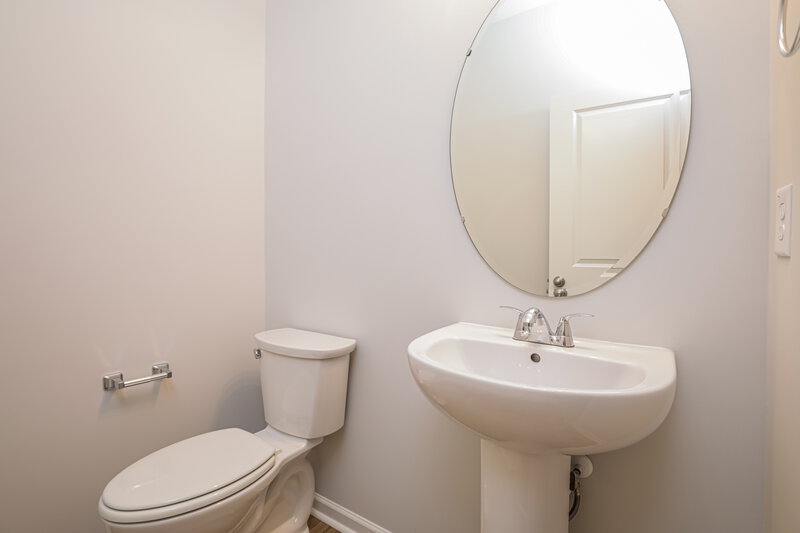 2,255/Mo, 409 Hallingsfield Way Zebulon, NC 27597 Powder Room View