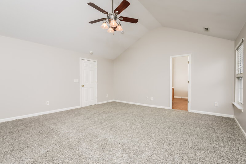 1,815/Mo, 1613 Brown Owl Dr Raleigh, NC 27610 Main Bedroom View 2