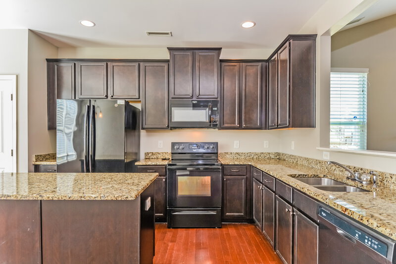 2,115/Mo, 4122 White Kestrel Dr Raleigh, NC 27616 Kitchen View