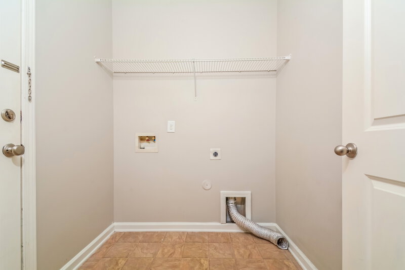 2,115/Mo, 4122 White Kestrel Dr Raleigh, NC 27616 Laundry Room View