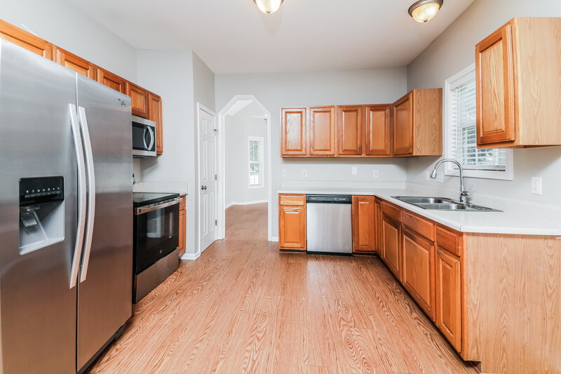 2,140/Mo, 121 Reno Ave Garner, NC 27529 Kitchen View