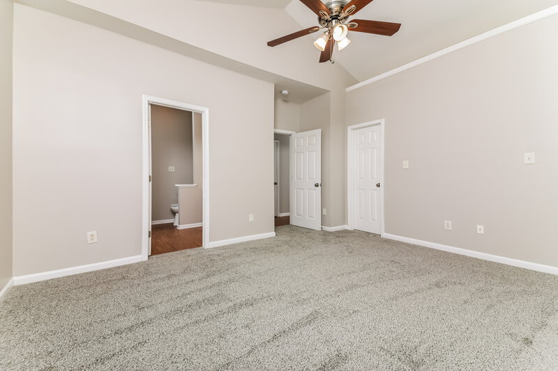 2,140/Mo, 121 Reno Ave Garner, NC 27529 Main Bedroom View 2