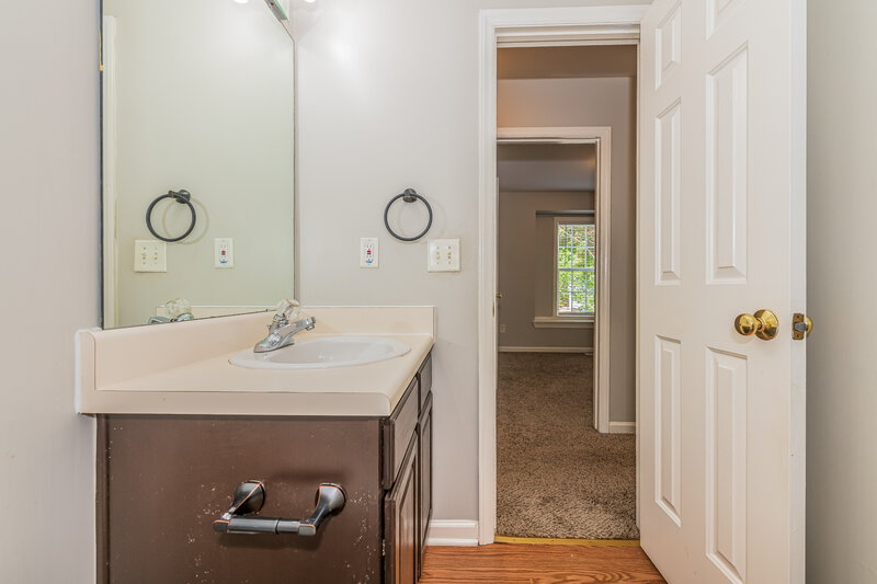 1,695/Mo, 616 Groveton Trl Wake Forest, NC 27587 Bathroom View 2