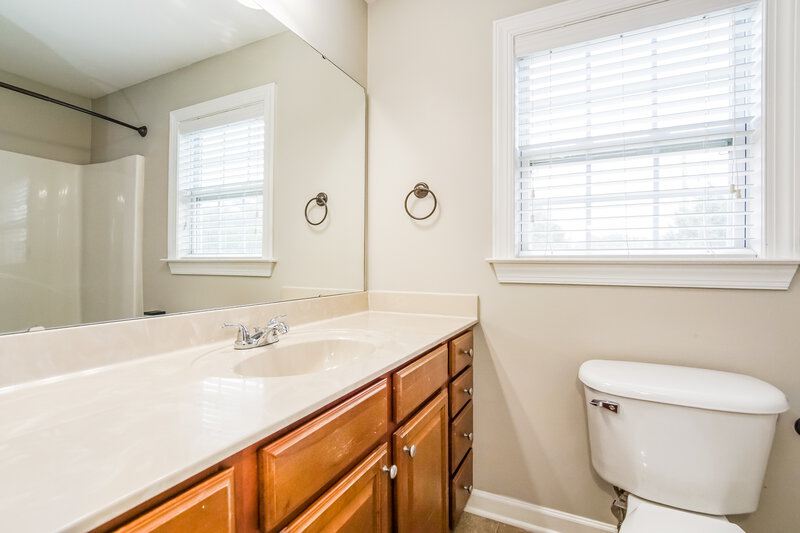 2,045/Mo, 51 Paul Pl Garner, NC 27529 Bathroom View