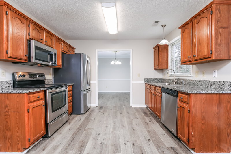 1,990/Mo, 3505 Singleleaf Ln Raleigh, NC 27616 Kitchen View