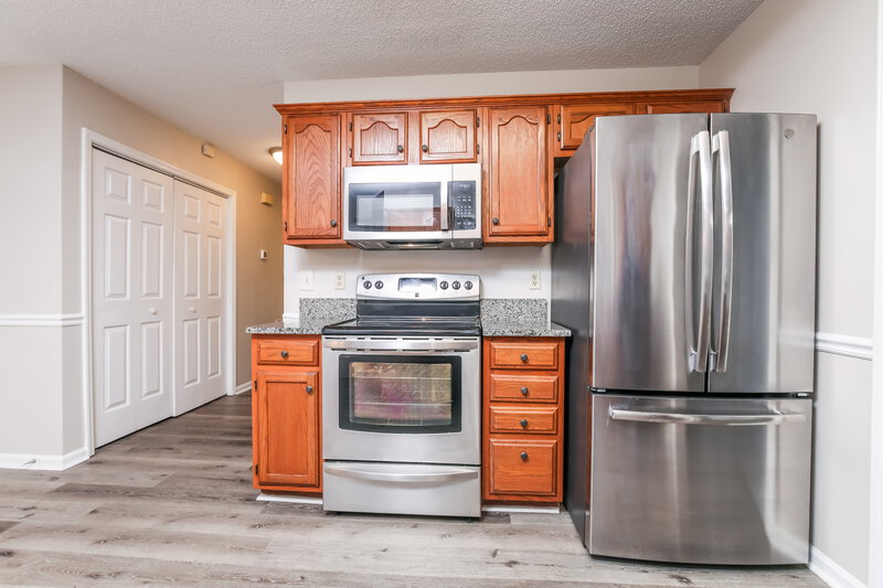 1,990/Mo, 3505 Singleleaf Ln Raleigh, NC 27616 Kitchen View 2