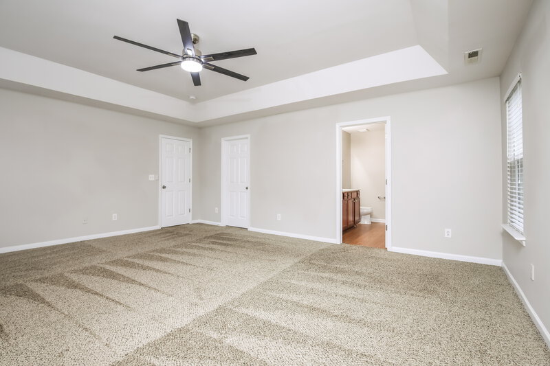 2,140/Mo, 5324 Sapphire Springs Dr Knightdale, NC 27545 Main Bedroom View