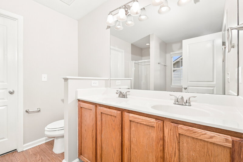 2,380/Mo, 306 Hope Valley Rd Knightdale, NC 27545 Primary Bathroom View