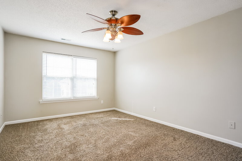 1,740/Mo, 7330 Great Laurel Dr Raleigh, NC 27616 Main Bedroom View