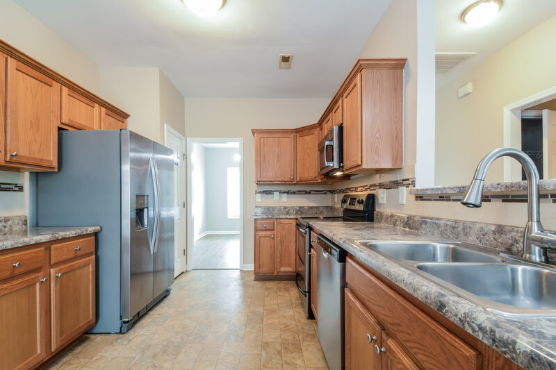 2,085/Mo, 316 Star Ruby Dr Knightdale, NC 27545 Kitchen View