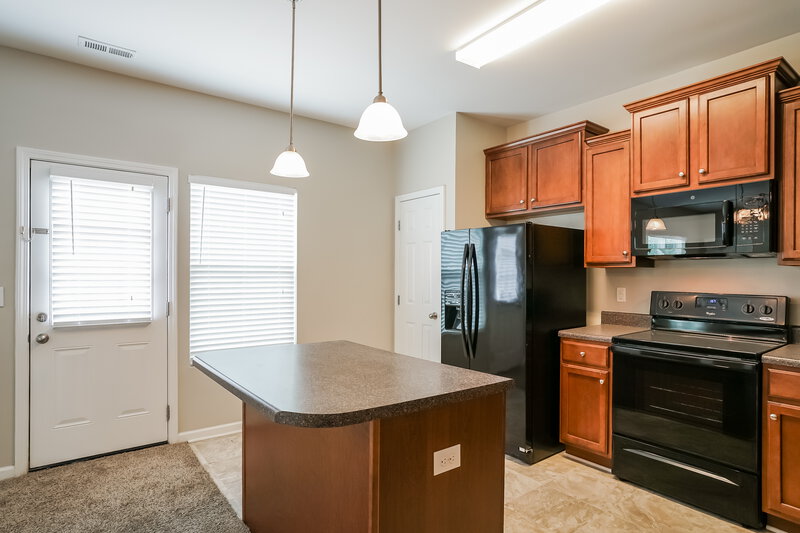 2,900/Mo, 2516 Follow Me Way Raleigh, NC 27610 Kitchen View 2