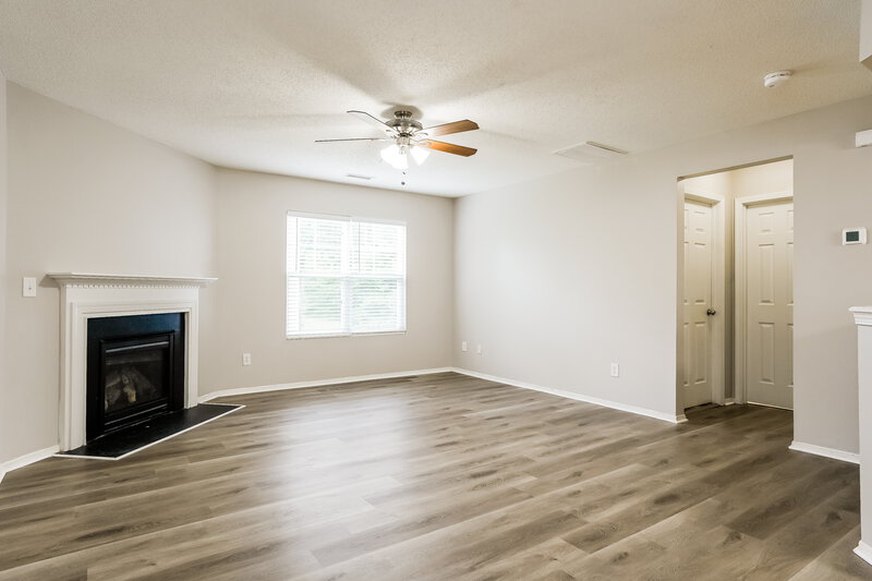 2,900/Mo, 3129 Varcroft Rd Knightdale, NC 27545 Living Room View 2