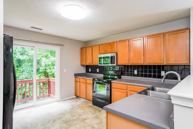 2,900/Mo, 3129 Varcroft Rd Knightdale, NC 27545 Kitchen View