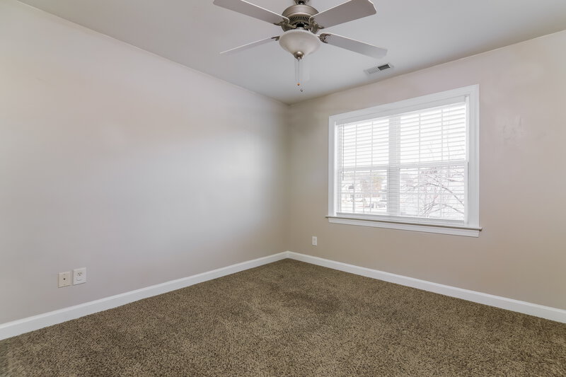 2,750/Mo, 1011 Watsonia Dr Zebulon, NC 27597 Bedroom View