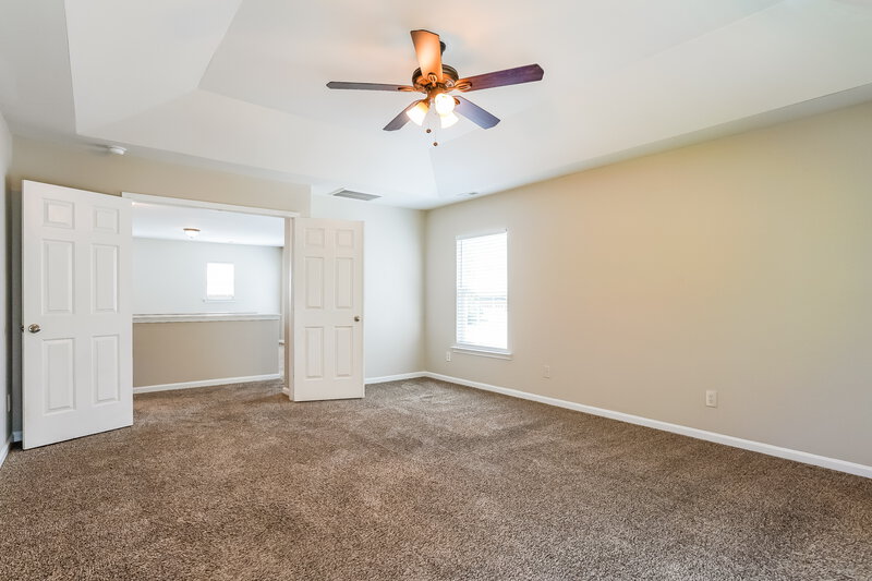 2,215/Mo, 217 Georgetowne Dr Clayton, NC 27520 Main Bedroom View 2