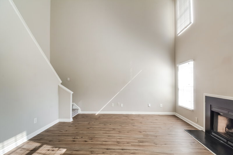 1,935/Mo, 3435 Idlewood Village Dr Raleigh, NC 27610 Living Room View