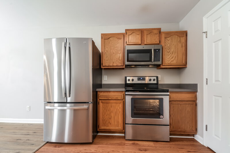 1,935/Mo, 3435 Idlewood Village Dr Raleigh, NC 27610 Kitchen View