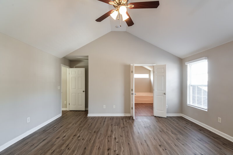 1,935/Mo, 3435 Idlewood Village Dr Raleigh, NC 27610 Main Bedroom View 2