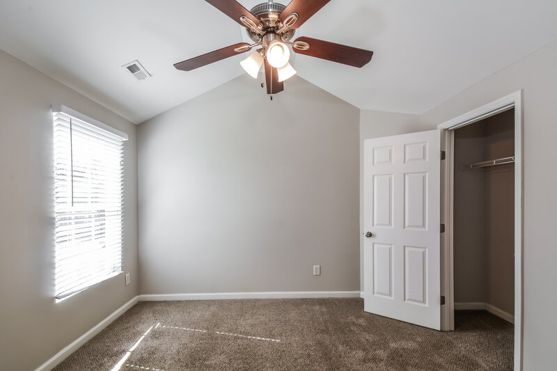 1,935/Mo, 3435 Idlewood Village Dr Raleigh, NC 27610 Bedroom View 2