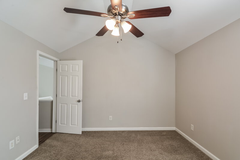 1,935/Mo, 3435 Idlewood Village Dr Raleigh, NC 27610 Bedroom View 3