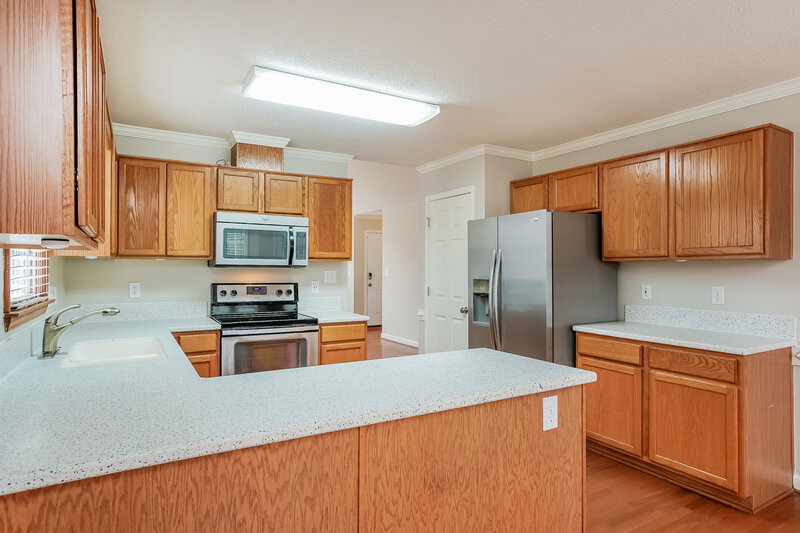 1,915/Mo, 3208 Leebrook Rd Raleigh, NC 27616 Kitchen View 2