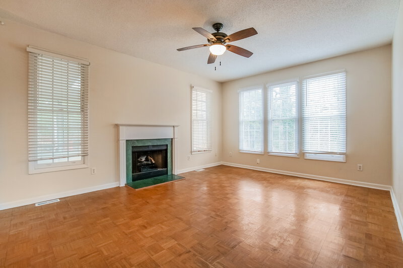 2,015/Mo, 813 Hanska Way Raleigh, NC 27610 Living Room View