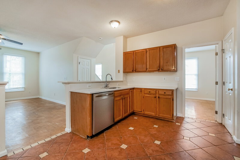 2,015/Mo, 813 Hanska Way Raleigh, NC 27610 Kitchen View
