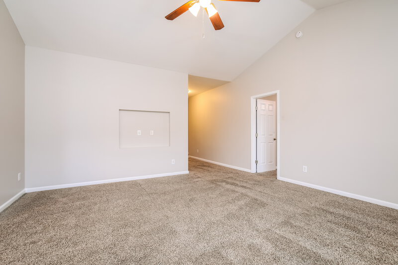 1,780/Mo, 2202 King Malcolm Ln Zebulon, NC 27597 Living Room View