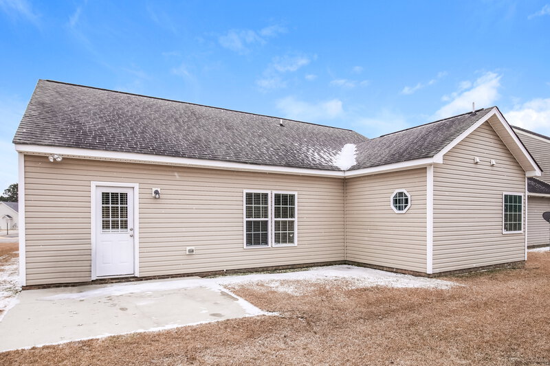 1,780/Mo, 2202 King Malcolm Ln Zebulon, NC 27597 Rear View