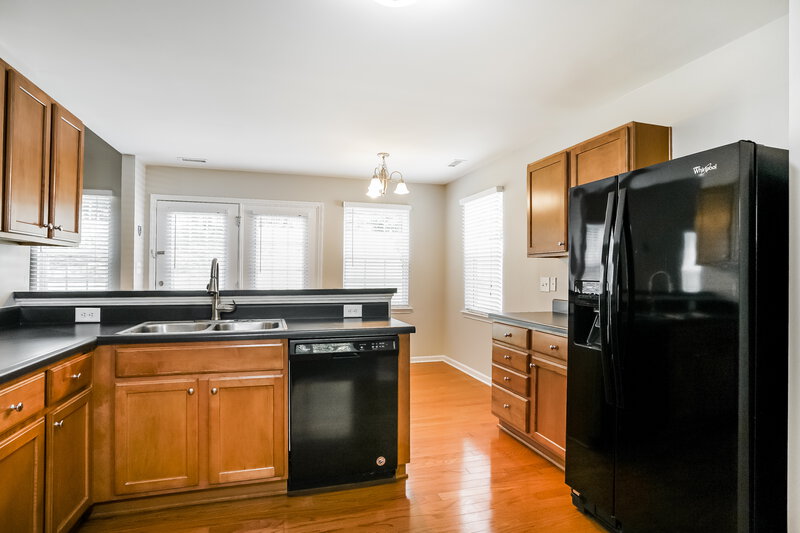 1,920/Mo, 1409 Tuscan Dr Fuquay Varina, NC 27526 Kitchen View