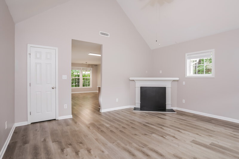 1,980/Mo, 3709 Blue Blossom Dr Raleigh, NC 27616 Living Room View