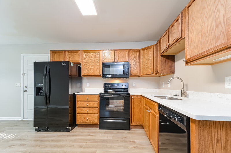 2,780/Mo, 3709 Blue Blossom Dr Raleigh, NC 27616 Kitchen View