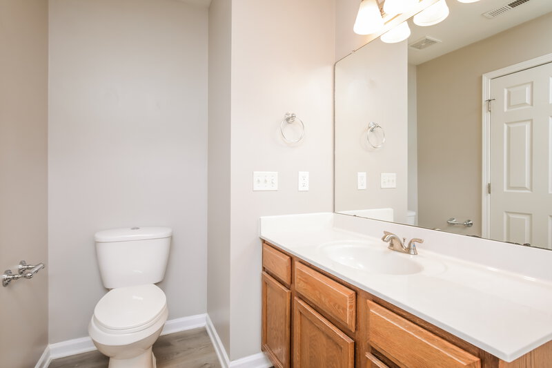 1,980/Mo, 3709 Blue Blossom Dr Raleigh, NC 27616 Main Bathroom View 2