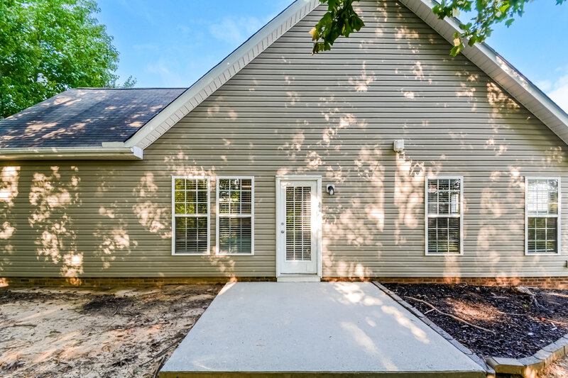 2,780/Mo, 3709 Blue Blossom Dr Raleigh, NC 27616 Rear View