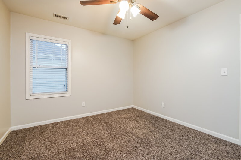 1,995/Mo, 228 E Webber Ln Clayton, NC 27527 Bedroom View