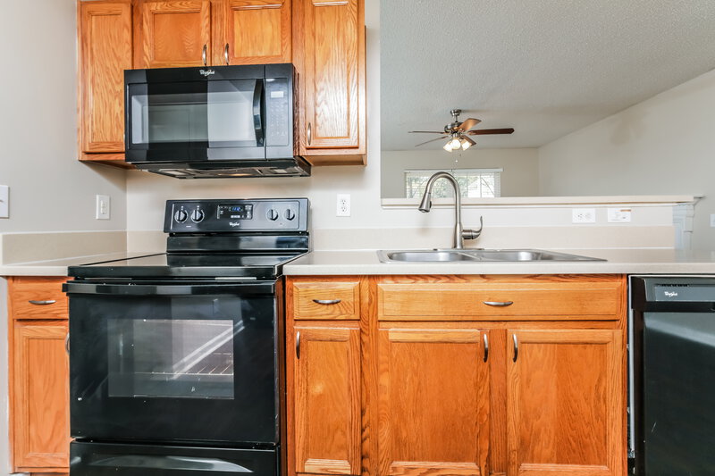 1,985/Mo, 3805 Hopper St Raleigh, NC 27616 Kitchen View 2