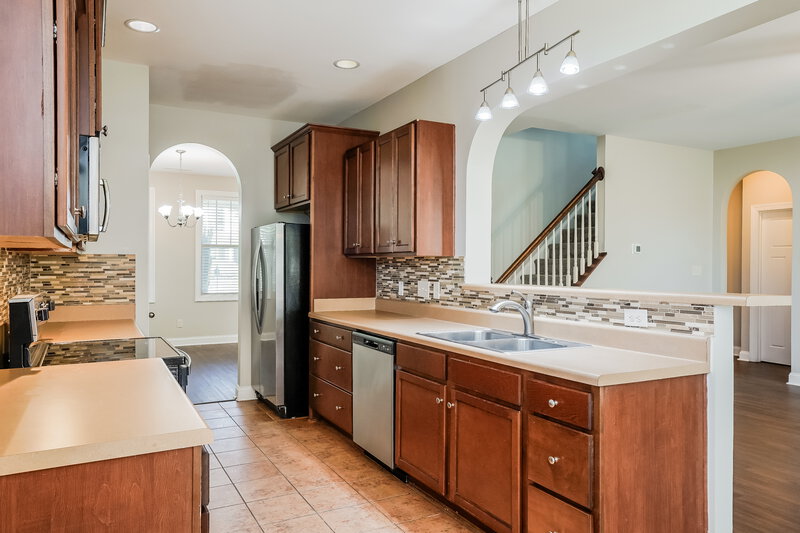 2,185/Mo, 64 Horizon Trl Garner, NC 27529 Kitchen View 2