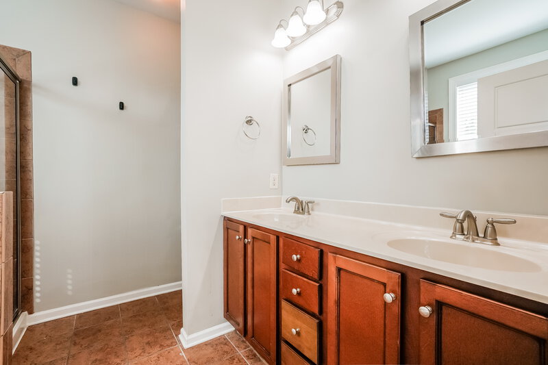2,185/Mo, 64 Horizon Trl Garner, NC 27529 Main Bathroom View