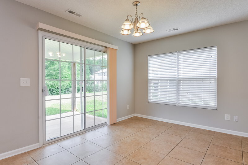 2,075/Mo, 212 Georgetowne Dr Clayton, NC 27520 Breakfast Nook View