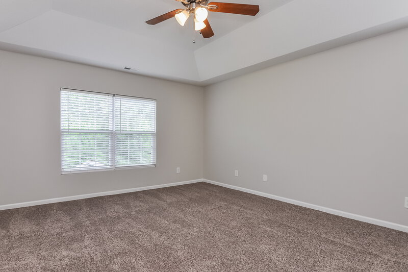 2,075/Mo, 212 Georgetowne Dr Clayton, NC 27520 Family Room View