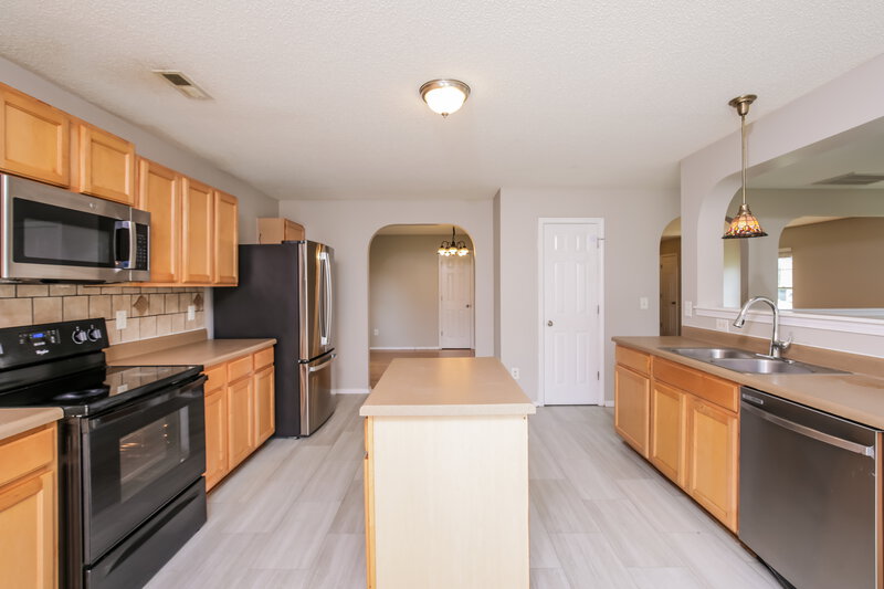 2,140/Mo, 3164 Varcroft Rd Knightdale, NC 27545 Kitchen View