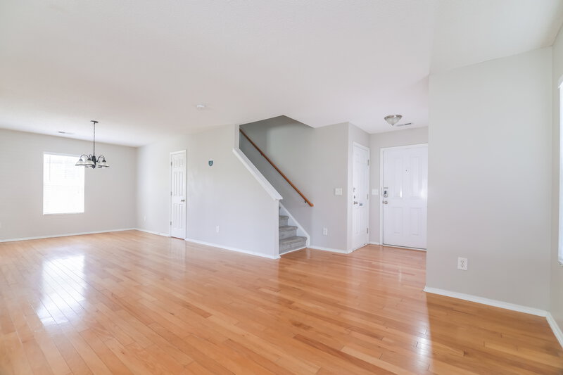 2,310/Mo, 3164 Varcroft Rd Knightdale, NC 27545 Family Room View 2