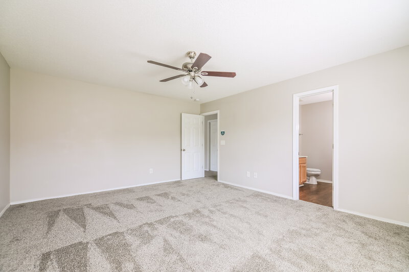 2,310/Mo, 3164 Varcroft Rd Knightdale, NC 27545 Main Bedroom View