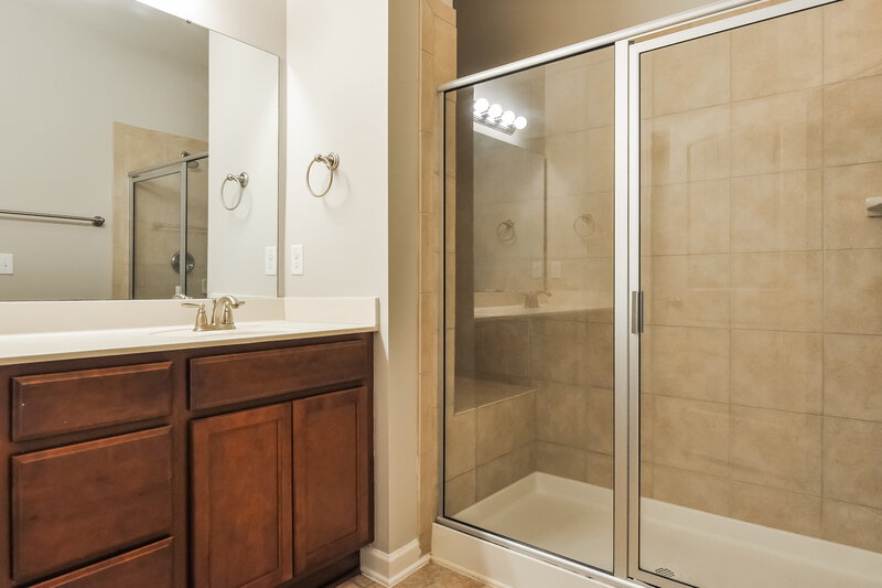 2,780/Mo, 48 Ashby Dr Clayton, NC 27527 Bathroom View