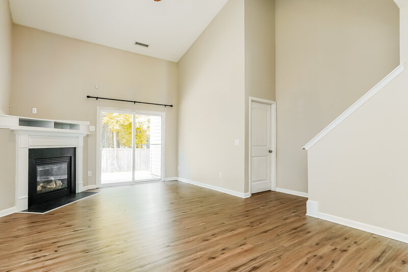 1,880/Mo, 636 Smithridge Way Fuquay Varina, NC 27526 Living Room View 2