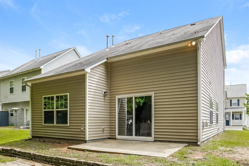 1,880/Mo, 636 Smithridge Way Fuquay Varina, NC 27526 Rear View