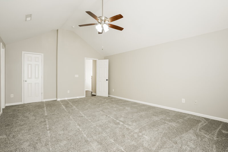 2,205/Mo, 3715 Horseshoe Farm St Raleigh, NC 27610 Main Bedroom View 2