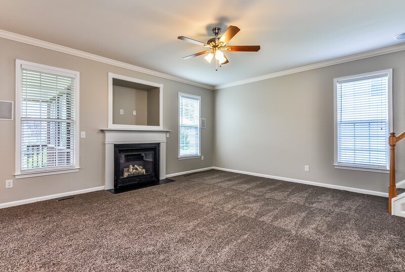 2,465/Mo, 800 Pristine Ln Rolesville, NC 27571 Family Room View 2